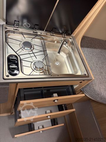 Lakóautó PÖSSL 2026 - Summit 600 L Elegance -CSL Munich Edition