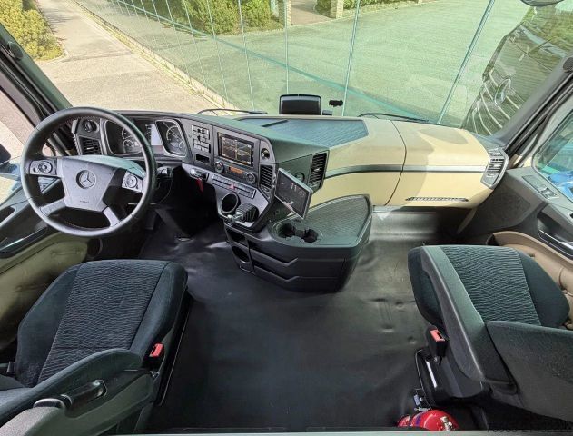 Standard nyergesvontató MERCEDES-BENZ Actros 963-4-D