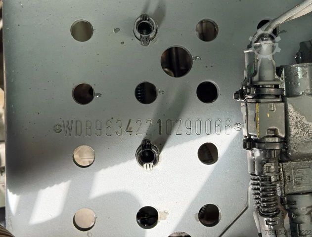 Standard nyergesvontató MERCEDES-BENZ Actros 963-4-D