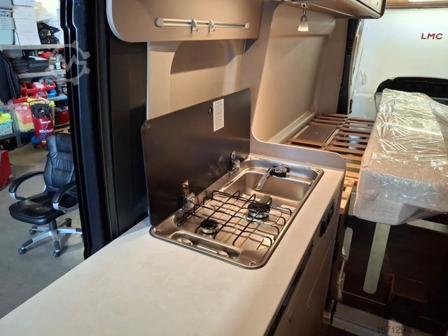 Obytný vůz CARADO pro CV 640 MJ2025