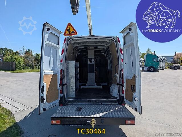 Piattaforma di sollevamento Renault Master 145.35 nacelle klubb
