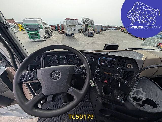 Standard-SZM Mercedes-Benz Actros 1963