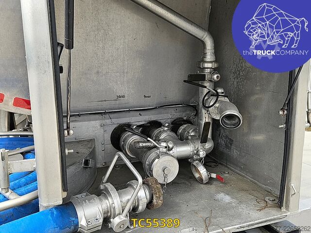 Cisterna Renault T 440