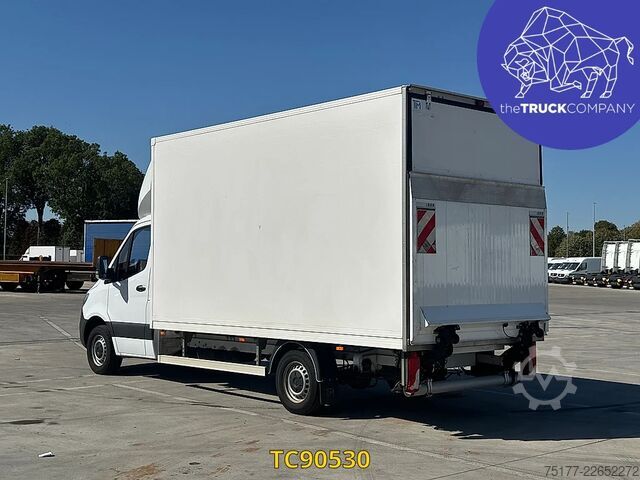 Kufr Mercedes-Benz Sprinter 317 CDI KOFFER MET LIFT - AUTOMAAT