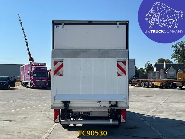 Kufr Mercedes-Benz Sprinter 317 CDI KOFFER MET LIFT - AUTOMAAT