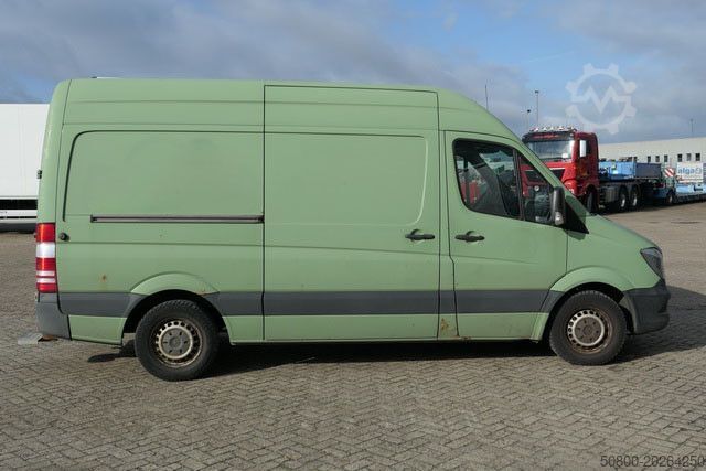Bestelwagen met verhoogd dak MERCEDES-BENZ 316 CDI Sprinter 4x2, Klima, Bott-Regale, AHK