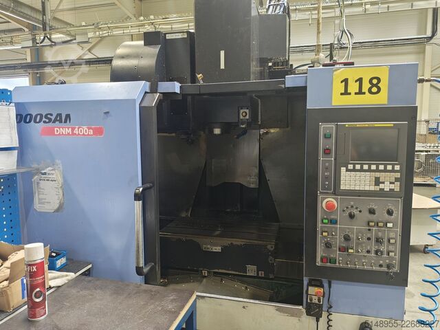 Centro de maquinação vertical Doosan DNM 400A