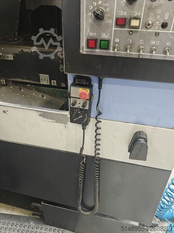 Centro de maquinação vertical Doosan DNM 400A
