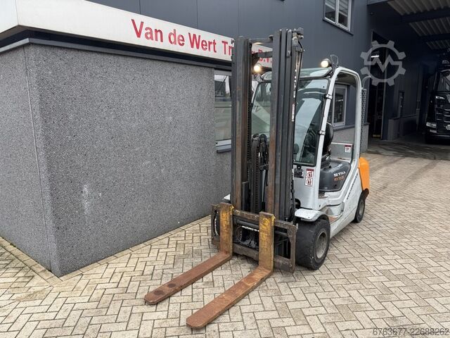 Still RX70-35 Triplo 500 Freelift / Sideshift / 4e functie / 9026uur / Diesel 2011 STILL RX70-35 Triplo 500 Freelift / Sideshift / 4e functie / Diesel 2011