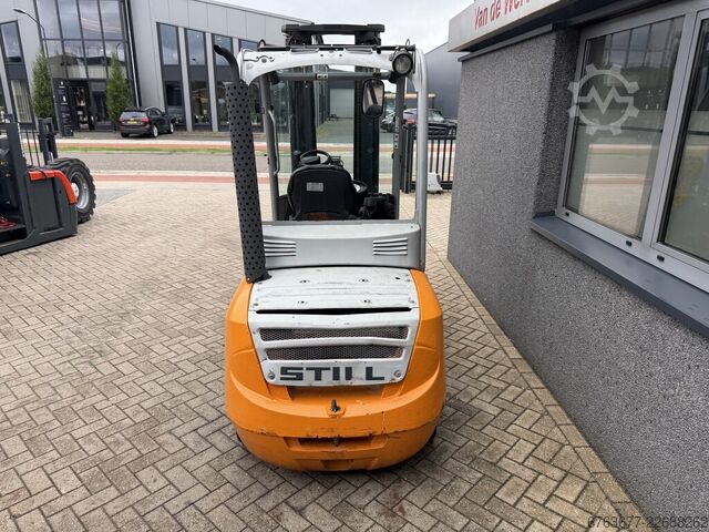 Still RX70-35 Triplo 500 Freelift / Sideshift / 4e functie / 9026uur / Diesel 2011 STILL RX70-35 Triplo 500 Freelift / Sideshift / 4e functie / Diesel 2011