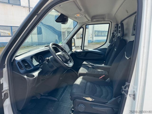 Skříňová dodávka IVECO Daily Fahrgestell Einzelkabine 35 S ... Radstand