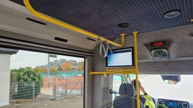 City bus MERCEDES-BENZ Frontniederflur Sprinter 515/517 Daily