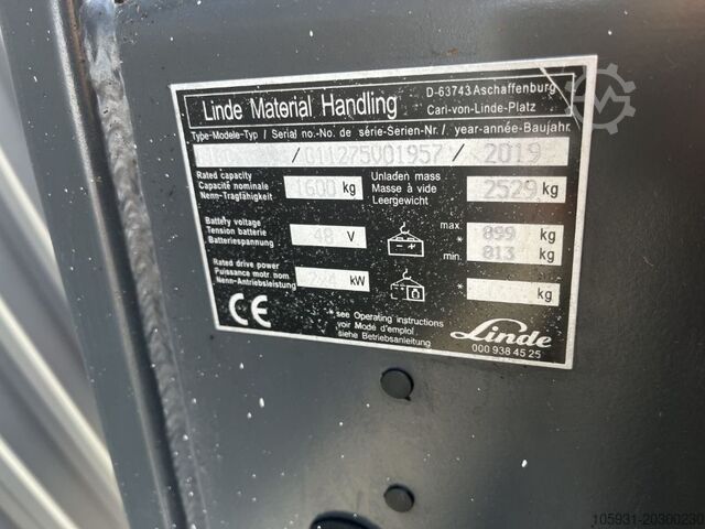 Elektryczny wózek widłowy 3 kołowy Linde E16C
