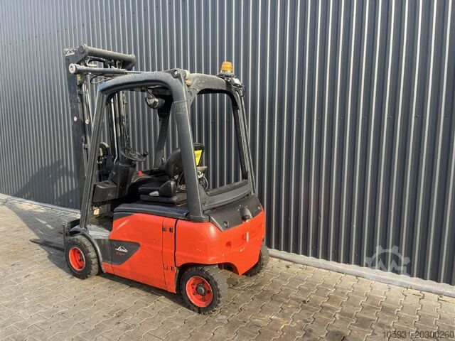 Elektrische vorkheftruck met 4 wielen Linde E16P-02