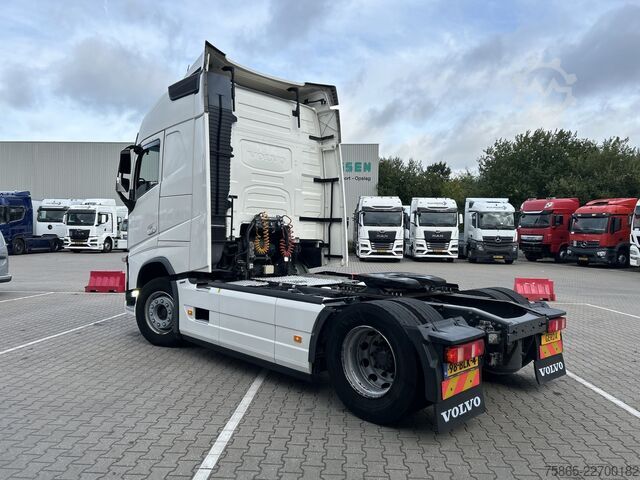 Standard-SZM Volvo FH 420 Globetrotter / 861 dkm / Night AC / VEB+...