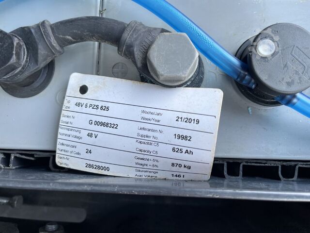 Elektrische vorkheftruck 3 wielen Linde E16-02