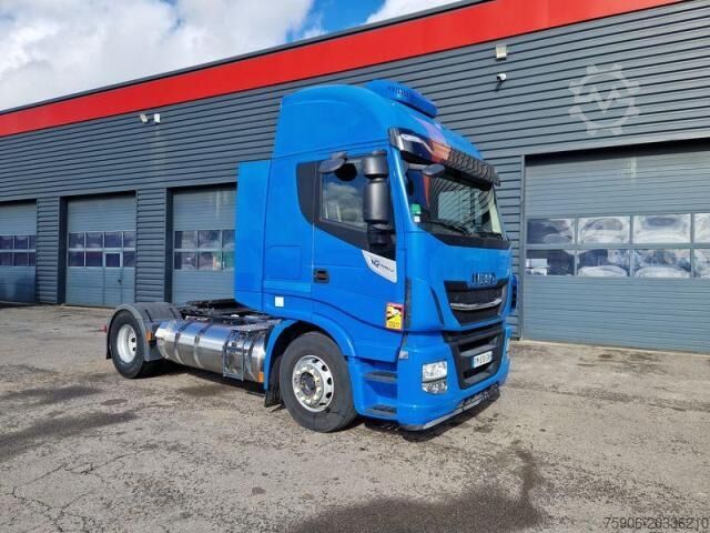 Tracteur routier standard Iveco Stralis NP460