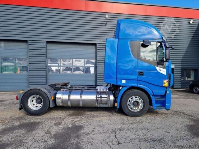 Tracteur routier standard Iveco Stralis NP460