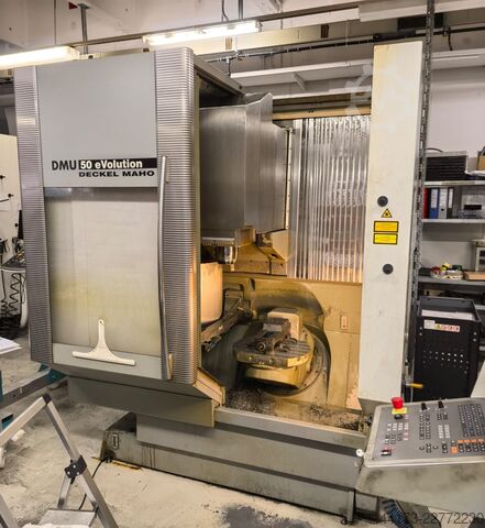 Centro di lavorazione universale DMG DMU 50 eVolution