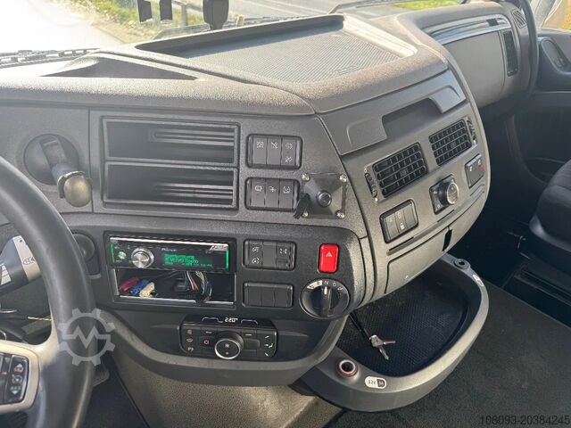 Standaard-SZM DAF XF 450 Spacecab.  New tacho