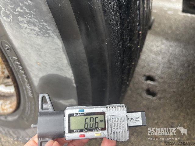 Open semitrailer with tarp Schmitz Cargobull Semitrailer Curtainsider Standard