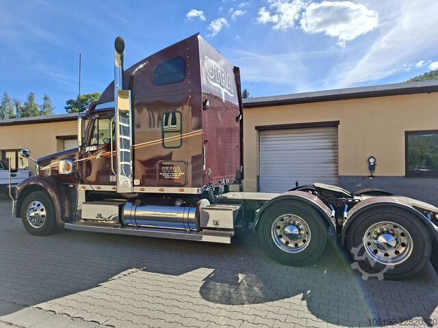 Trattore stradale standard Freightliner Coronado