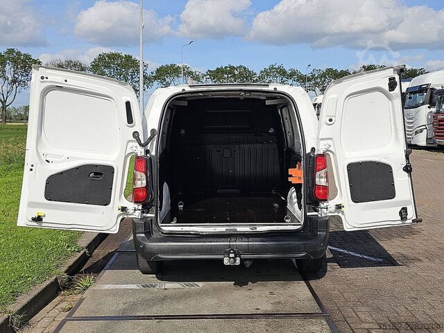 Bakwagen OPEL COMBO 1.5 L2 2xZjdeur NAP Airco Trekhaak 1e Eig...