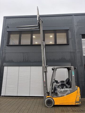 Electric – 3 roți Jungheinrich EFG 220 464DZ