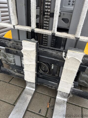 Electric – 3 roți Jungheinrich EFG 220 464DZ