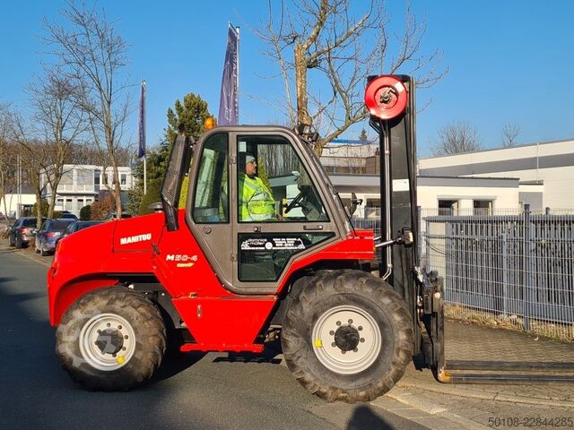 Terénní vysokozdvižný vozík Manitou M50.4