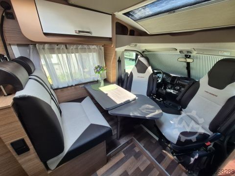 Semi-integrated camper Weinsberg CaraCompact 600 MEG EDITION [PEPPER] *TraumMobil*Autark-e*