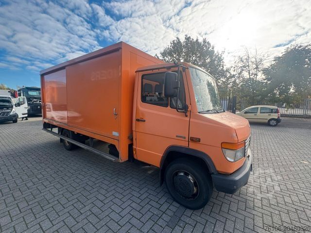 Vrachtwagen met bakwagen MERCEDES-BENZ 816 D VARIO Koffer *Ahk*