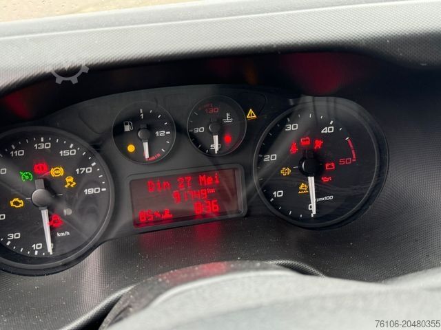 Transporter mit Koffer IVECO Daily 70C15 Koffer *Klima*Ahk*