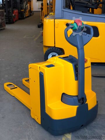 Wózek niskiego podnoszenia dla pieszych Jungheinrich EJE 116 - Nur 2552 Std. Service Neu - Batterie 90%