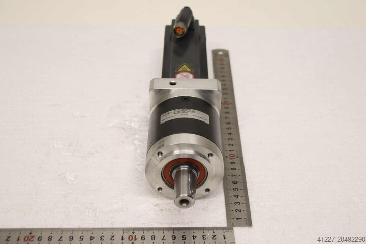 Servo geared motor 0.59 kW Beckhoff Neuigart AM8022-0D11-0000 PLE080-040-SSSA3AE-Z9
