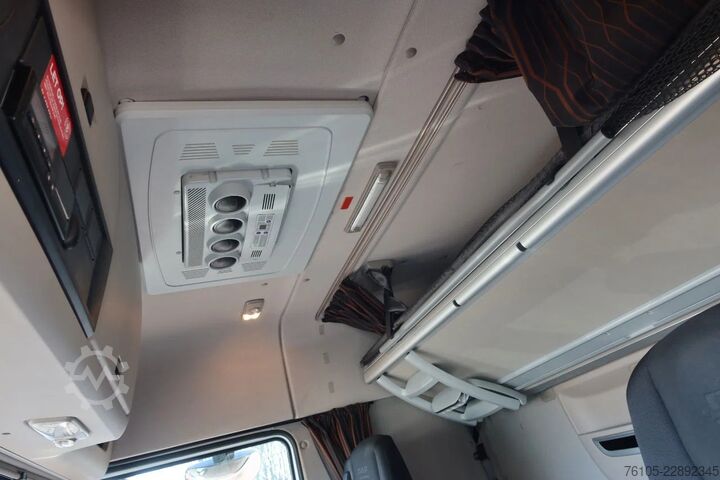 Furgon samochodowy do przewozu aut DAF XF 450 6x2 Oprijwagen vloerhoogte 100 cm + 2x  ...