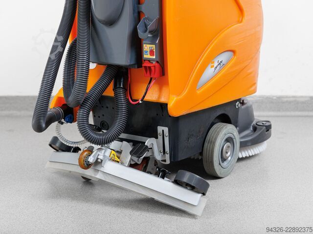 TASKI SWINGO 755 B NYE BATTERIER Taski Swingo 755 B - 2018y - 1935m²/h