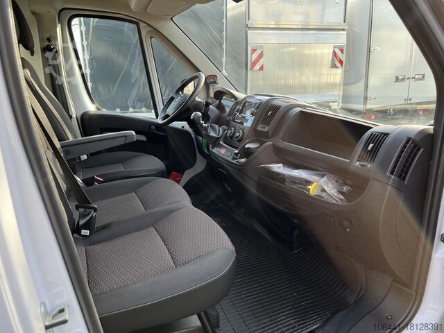 Refrigerated box wagon Opel Movano Kühlkasten Xarios 300