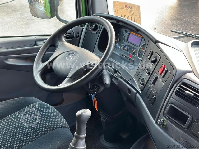 Viehtransporter LKW MERCEDES-BENZ Atego 1226 4x2 2-Stock Westrick Viehtransporter