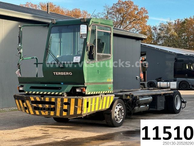 Swap body truck Terberg YT 222 Rangierfahrzeug BDF Sattelplatte