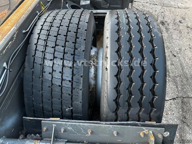 Değiştirilebilir kasalı kamyon Terberg YT 222 Rangierfahrzeug BDF Sattelplatte