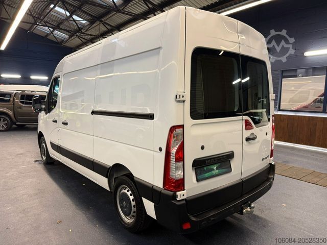 High top van RENAULT Master Kasten L2H2 Klima Tempomat AHK 2,5T