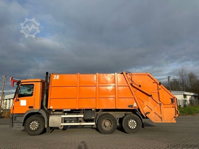 Garbage truck MERCEDES-BENZ Actros 2532 6x2 / Schörling / Sperrmüll