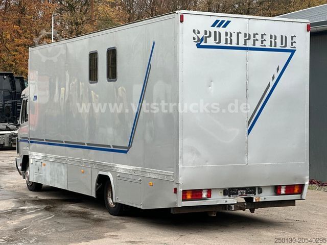 Sığır taşıma kamyonu MERCEDES-BENZ 817 4x2 4Pferdetransporter