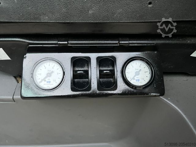 Box van VOLKSWAGEN CRAFTER 2.0TDI XXXL KOFFER RAMPE KAMERA 177 PS