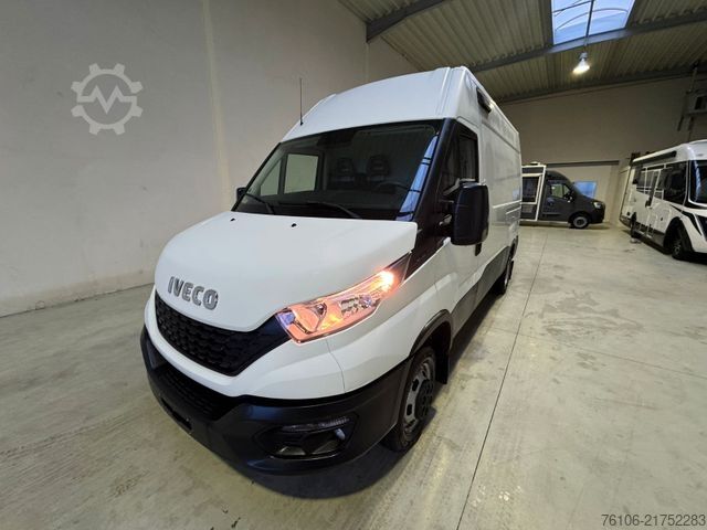 Furgon z wysokim dachem IVECO Daily 50C18 Kastenwagen *Navi*Ahk**