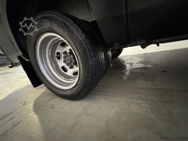 Furgon z wysokim dachem IVECO Daily 50C18 Kastenwagen *Navi*Ahk**