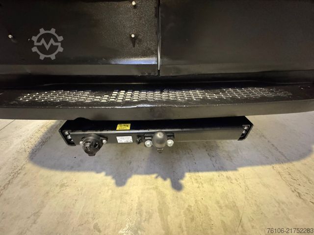 Furgon z wysokim dachem IVECO Daily 50C18 Kastenwagen *Navi*Ahk**