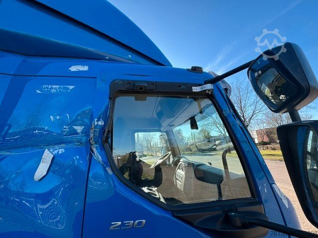 Camion plateau avec bâche DAF LF 12.230 Pritsche Plane +Ladebordwand