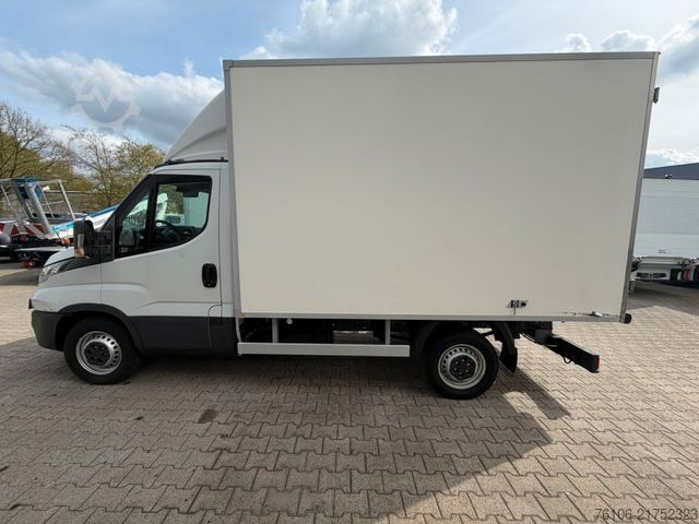 Izotermiczny van chłodnia IVECO Daily 35S14 Hi Matic Tiefkühlkoffer MOTORSCHADE